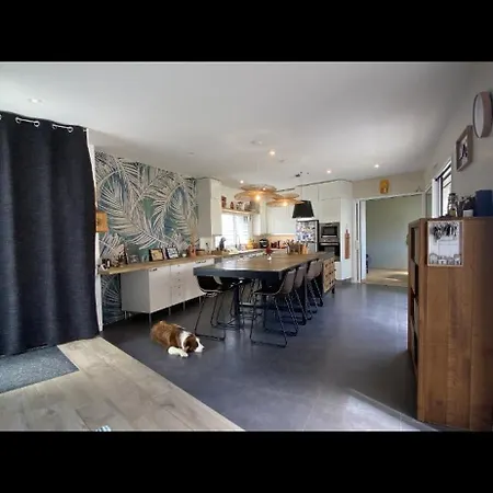 Σπίτι διακοπών 3-bedroom House With Garden, Hammock, And Between Your Toes